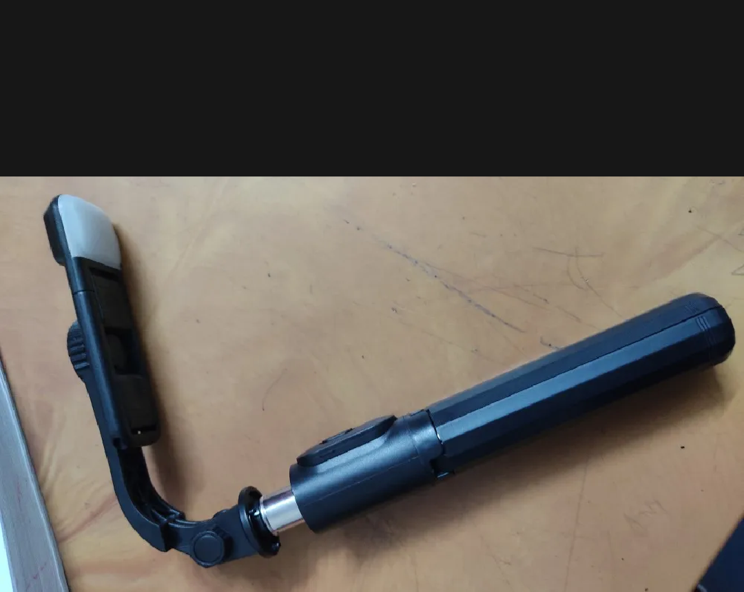 Q07 Selfie Stick Tripod with Light & Bluetooth Remote (100cm) - ছবি 2